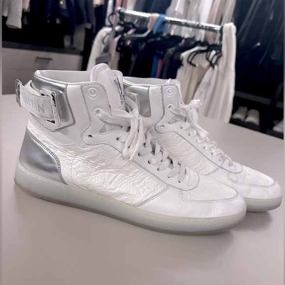 LOUIS VUITTON Rivoli Ankle Sneakers 'White Monogram with Silver' 1A8V86 Size 10 - Picture 1 of 4